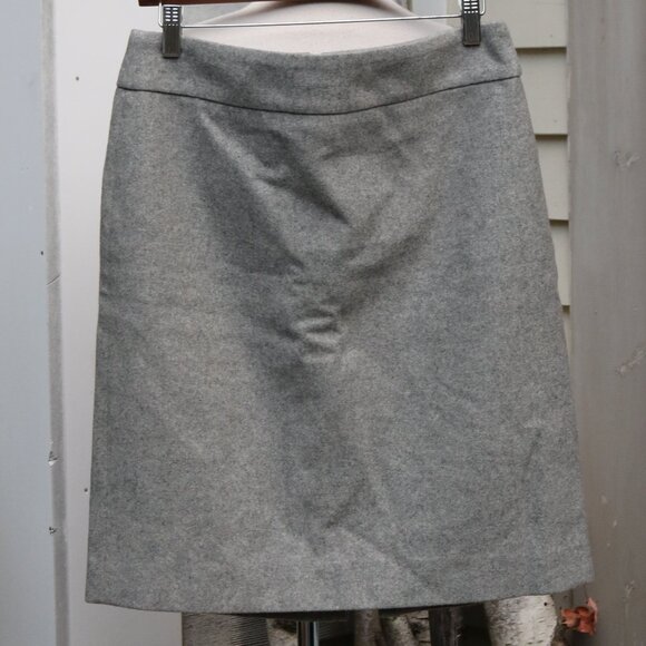 J Crew Grey Wool Blend Classic Short Pencil Skirt Sz 6 - Picture 1 of 3